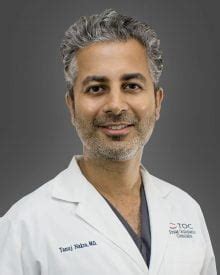 Dr. Tanuj Nakra